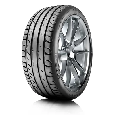 Kormoran Ultra High Performance 225/40ZR18 92Y XL